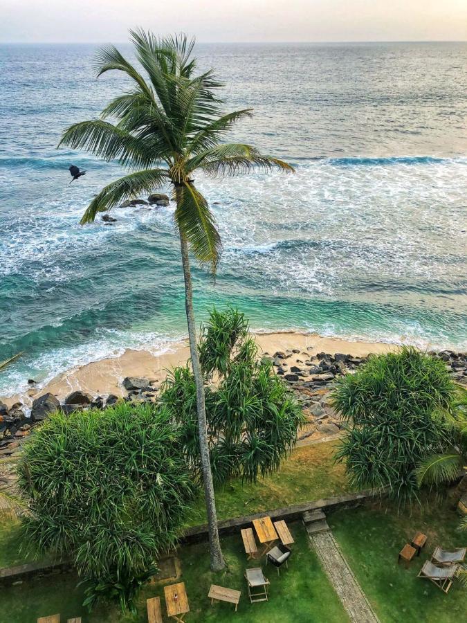 Lighthouse Ahangama Hotel Bagian luar foto