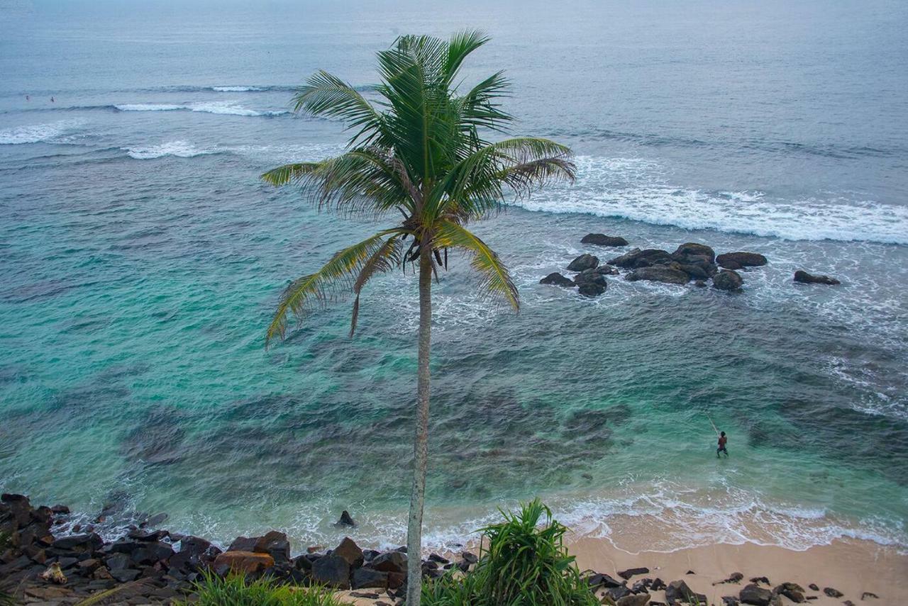 Lighthouse Ahangama Hotel Bagian luar foto